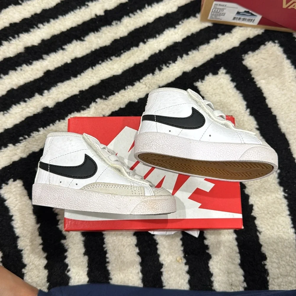 Nike blazer mid 77